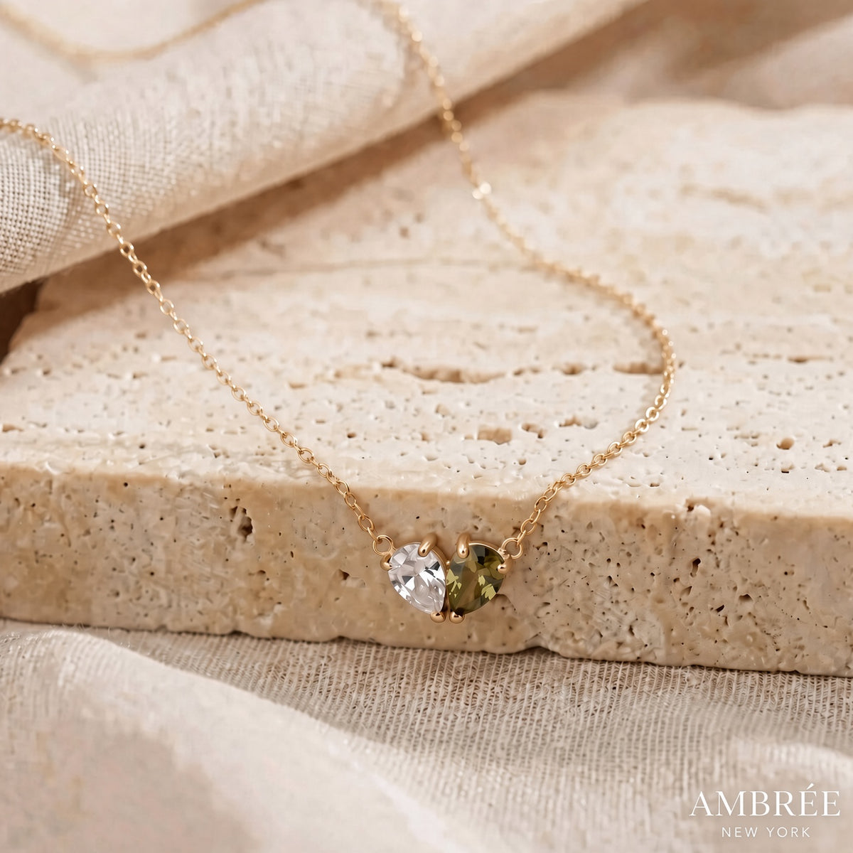 LIORA NECKLACE