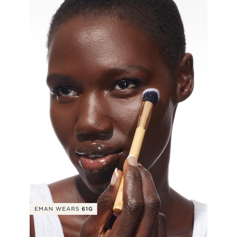 Concealer + Free Paw Brush - Angled for Seamless Application